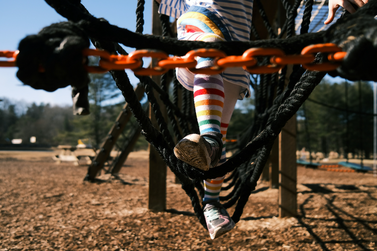 Spieltürme im Garten für Kinder zum Klettern
